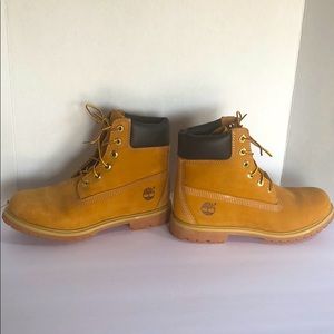 Timberland classic waterproof work boots 8.5 M